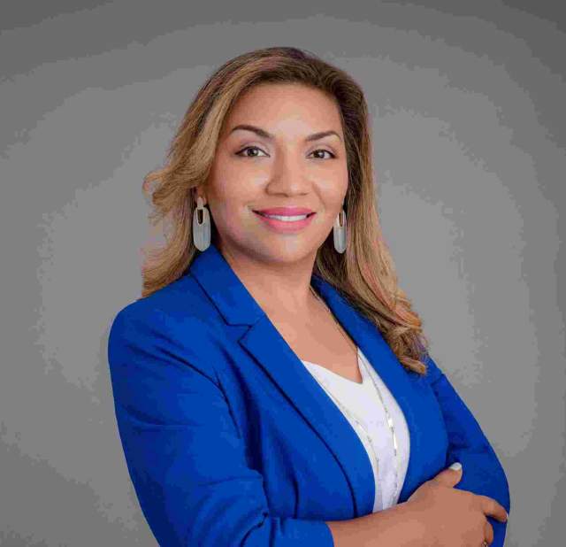 Monica-Munoz-Andry posing for a headshot.