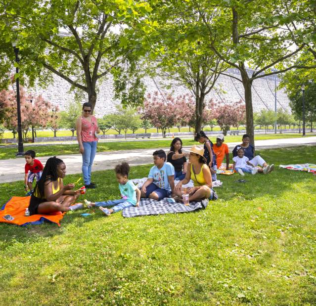 Families at Kensico Dam