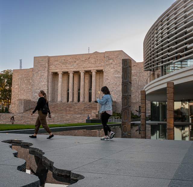 The exterior of Joslyn Art Museum.