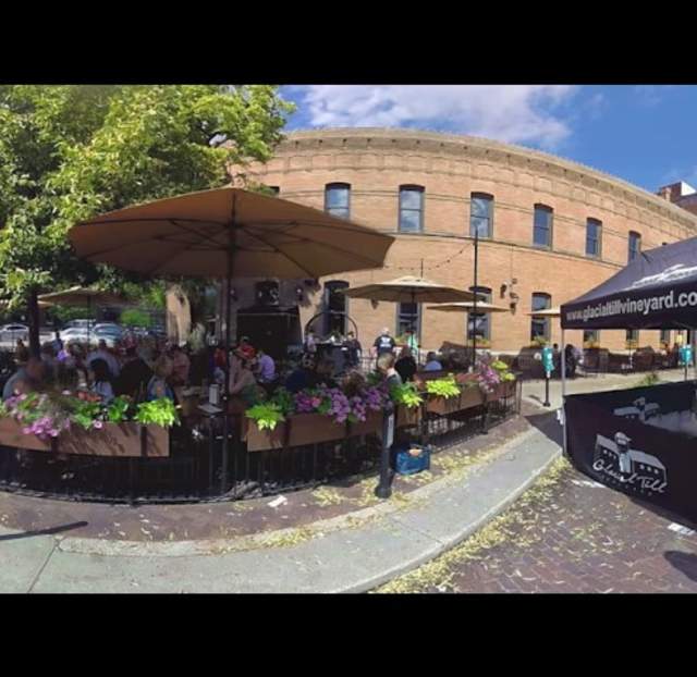 360 View of Omaha's Old Market Entainment District