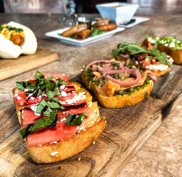 Nosh Restaurant and Lounge