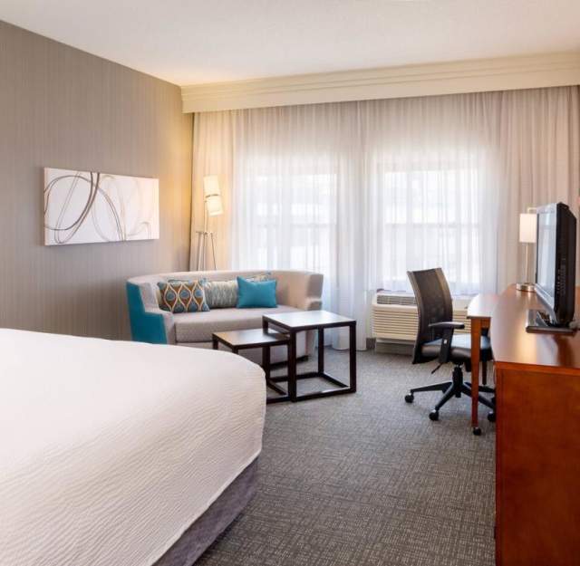 Courtyard By Marriott