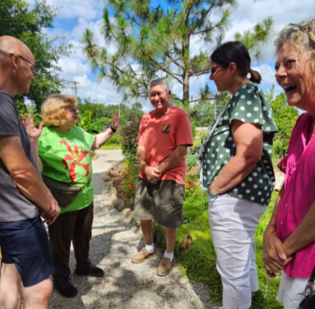 Trails & Tours Guided Tours in the Garden