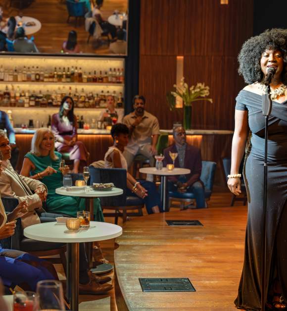 10032025-F&B-Kristen Warren & Band-Judson's LIve-bar-audience-PC-LM -073.jpg