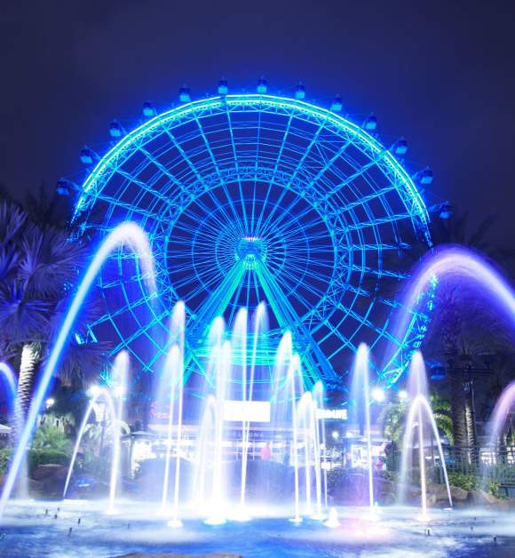 The Wheel at ICON Park lit up blue for Global Meetings Industry Day