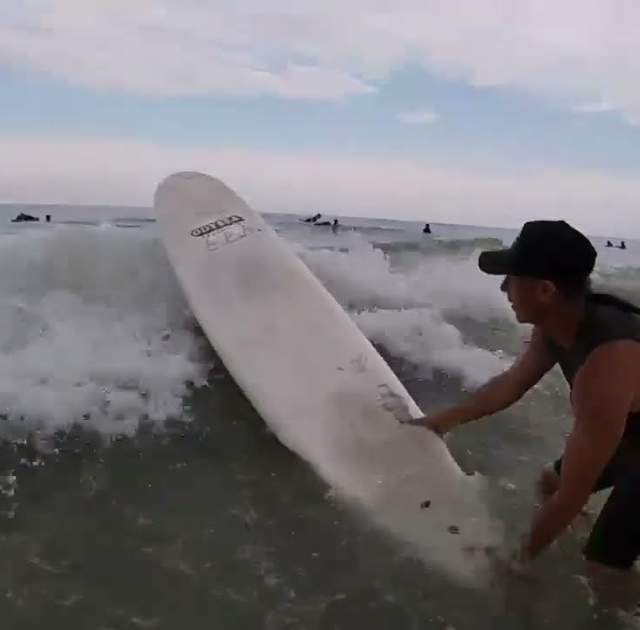 Learn to Surf from a Pro - Lesson 6: Board Handling