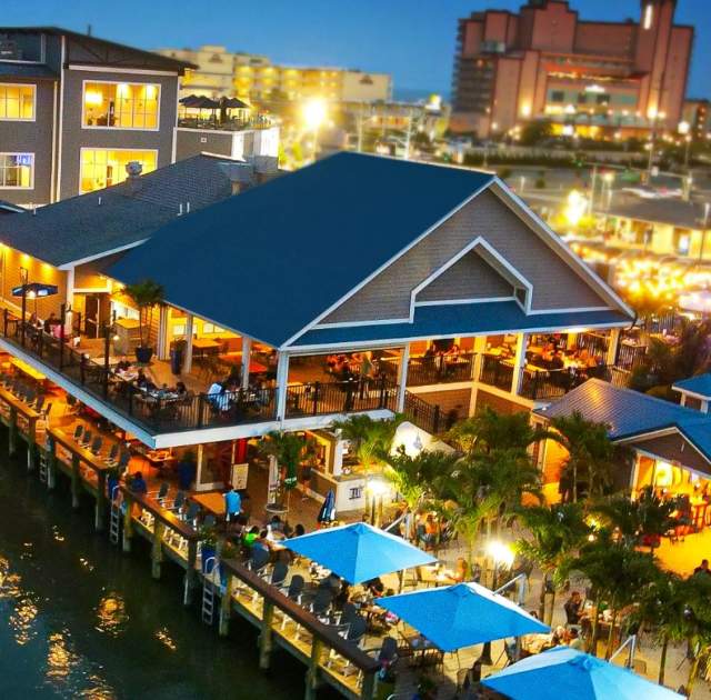Blu Crabhouse & Raw Bar