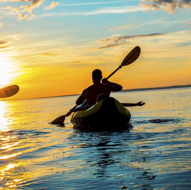 Kayaking_Sunset_HalfMoonBay_SanMateoCounty_SiliconValley