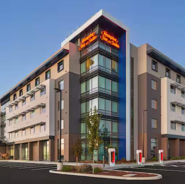 Hampton Inn & Suites San Mateo - San Francisco Airport