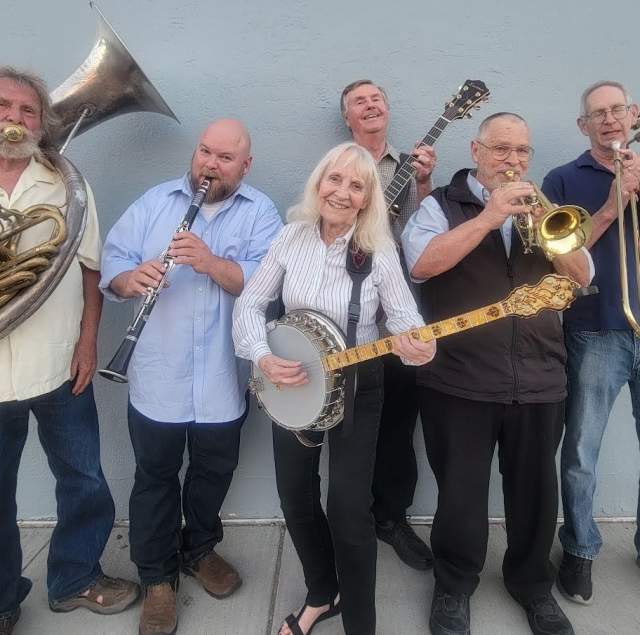 Dixieland Jazz at The Swingin' Door