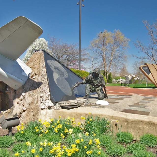 Statues at Community Veterans Memorial