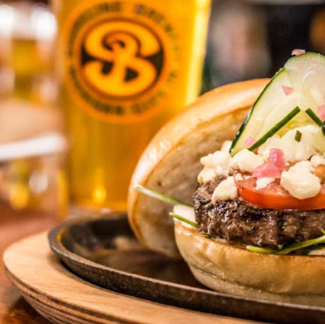 Shoreline-Brewery-Michigan-City-Burger-NW-Indiana-Restaurants