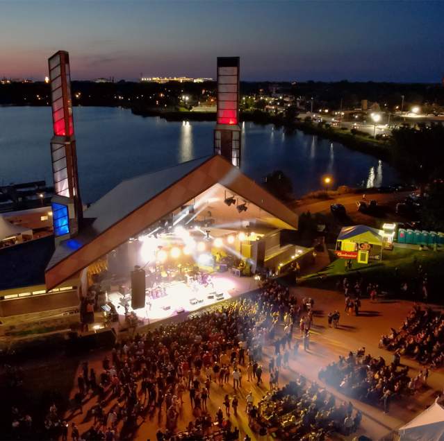 Festival of the Lakes at Wolf Lake in Hammond, Indiana