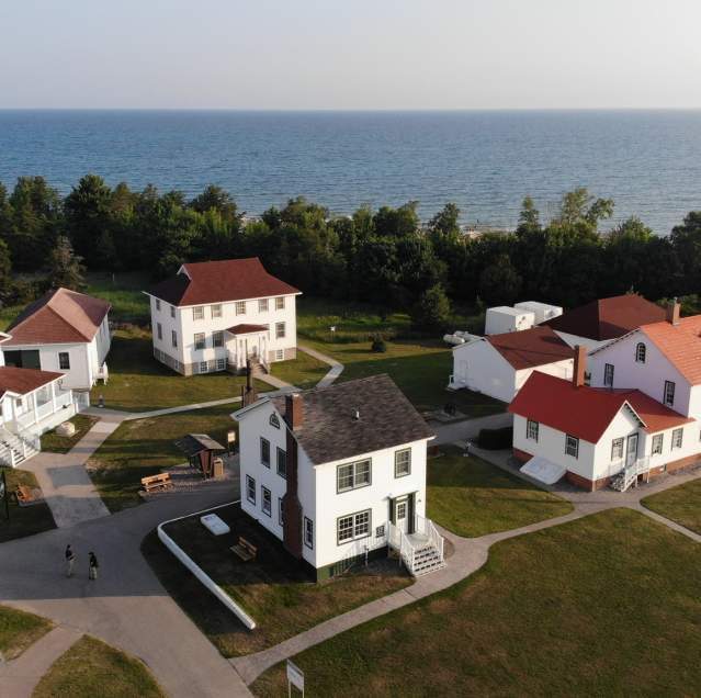 great lakes shipwreck museum