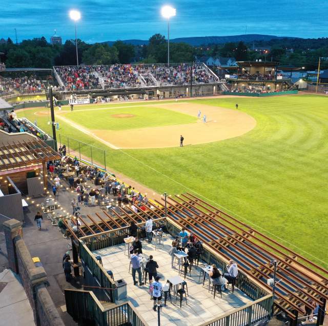 Woodchucks & Ignite: Wausau’s Dynamic Duo of Diamond Sports
