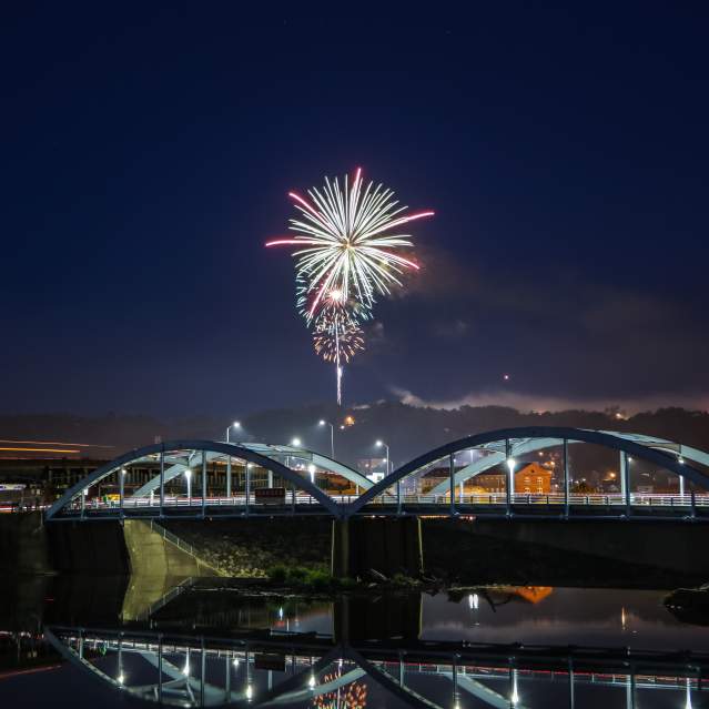 Cumberland Fireworks - 4th of July