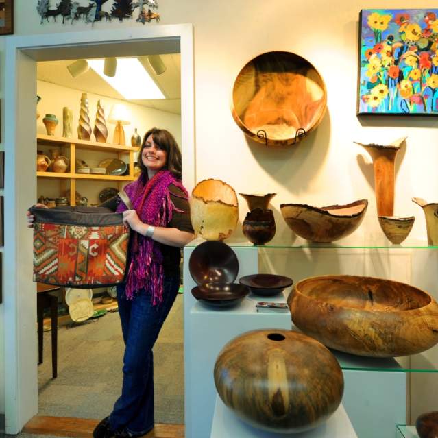 North Carolina Crafts Gallery