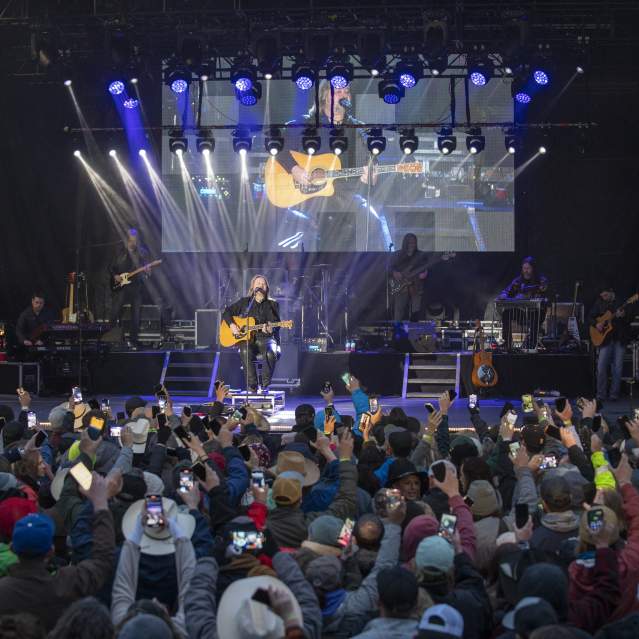 Million Dollar Music Fest: Travis Tritt