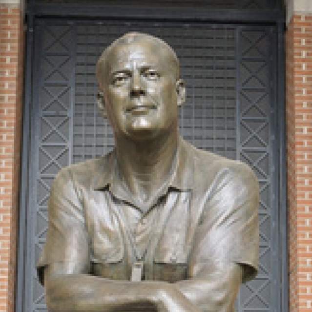 Neyland Statue