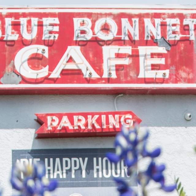Blue Bonnet Cafe