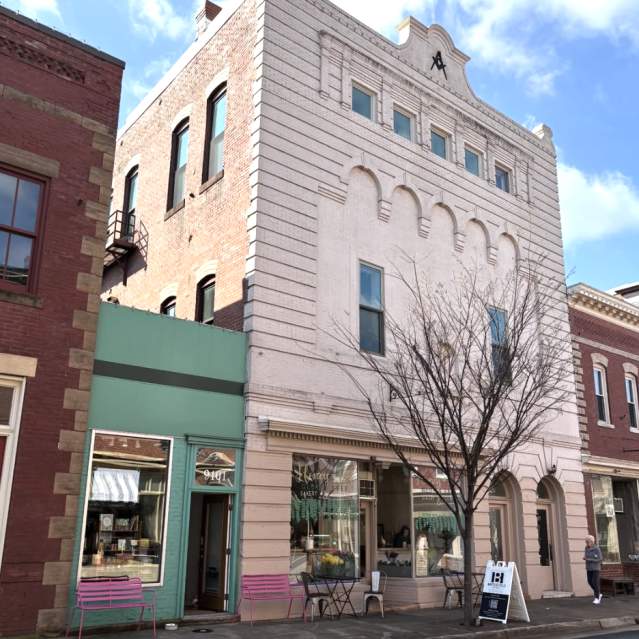 Welcome to Sleepy Dragon Books: A Magical New Indie Bookstore in Manassas