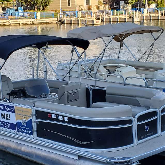 Boating & Boat Rentals - Sheboygan Water Sports