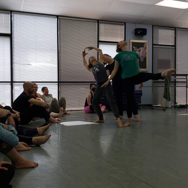 Open-Level Adult Modern Dance Class