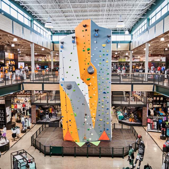 Dick's Sporting Goods House of Sport
