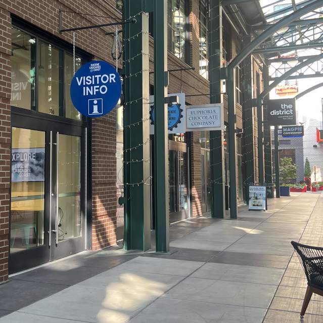 Eugene, Cascades & Coast Visitor Center