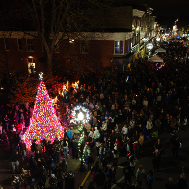 Best holiday shopping near Louisville in 2024