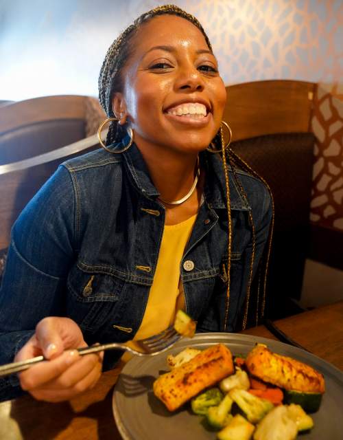 Influencer - Leslie and Martina Johnson - Amiraj