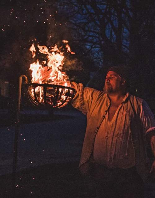 Lighting of the Cressets