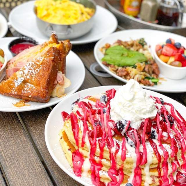 Honey Berry Breakfast