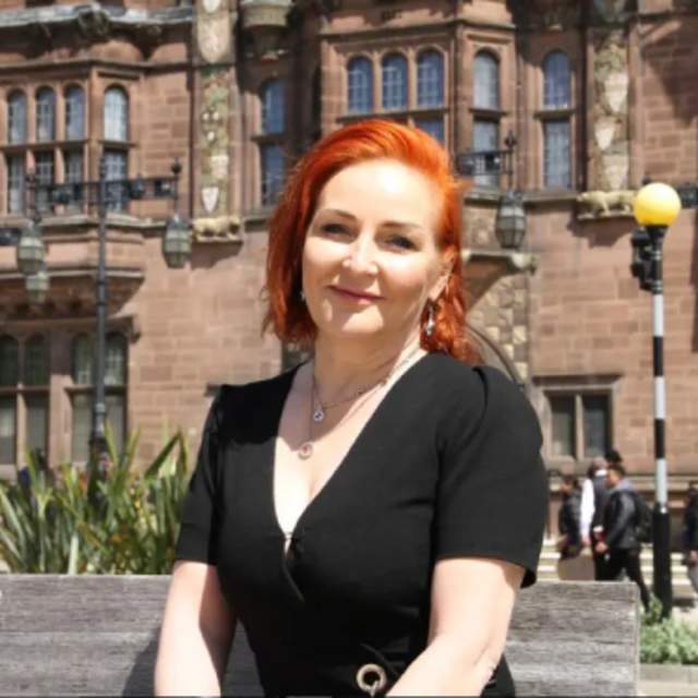 Dr Julie Nugent