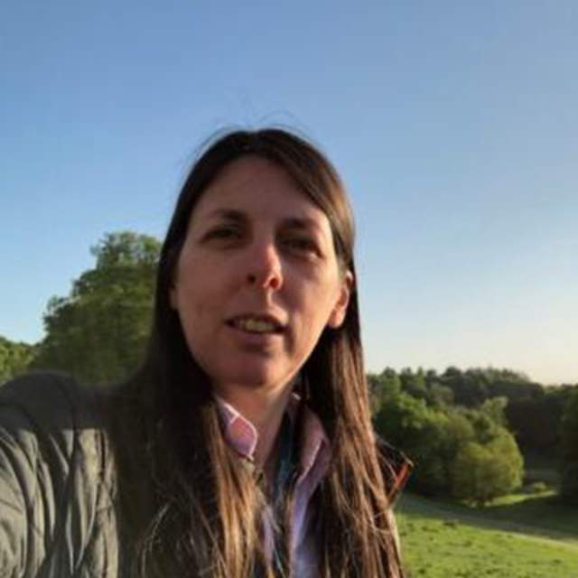 Dr Sharon Williams