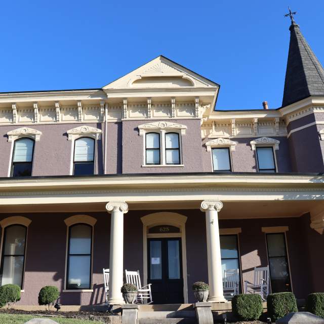 14 Unexpected Architectural Treasures in Clarksville, TN