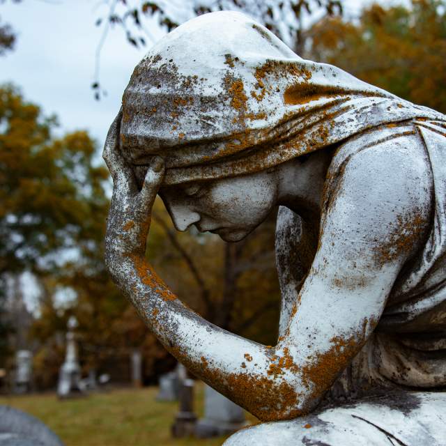 Connect With the Past: Two Historic Cemeteries