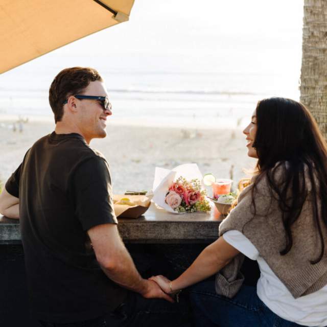 Couple Restaurant Beach Food
