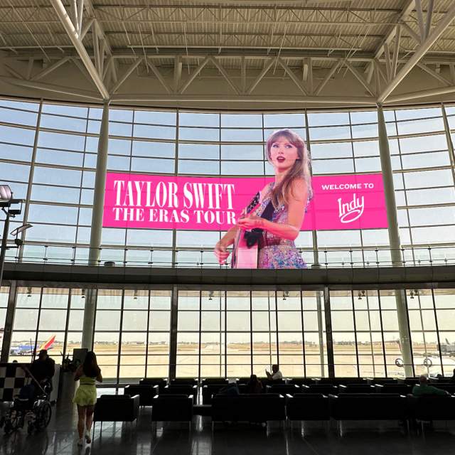 Taylor Swift Indianapolis Airport