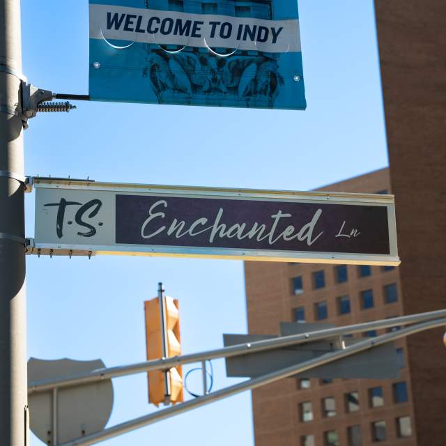 Taylor Swift Street Sign