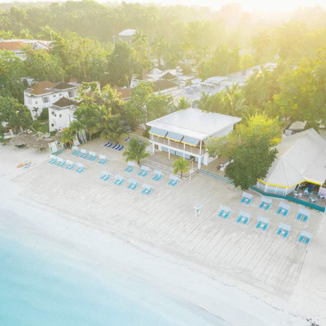 Aerial view of Skylark Resort - Seven Mile Beach