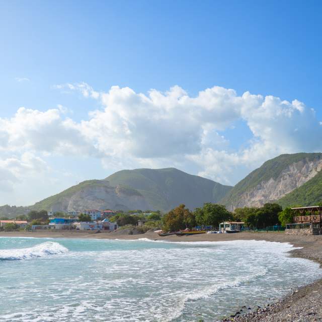 4 Jamaican Beaches Locals Love