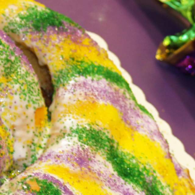 King Cake Recipe - The only way to get a FRESH King Cake!