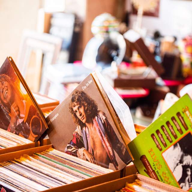 Panorama Music Exchange Shopping