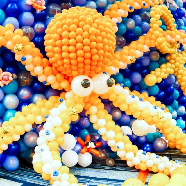 Picture of one of the Balloon Adventure balloon art pieces