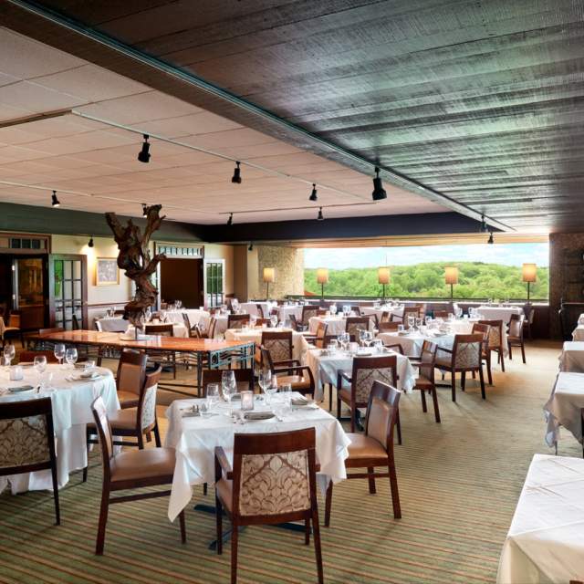 Picture of the dining room at Ristorante Brissago