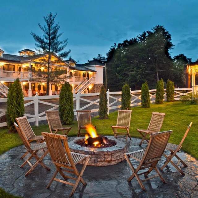 Maxwell Mansion Outdoor Meeting Space