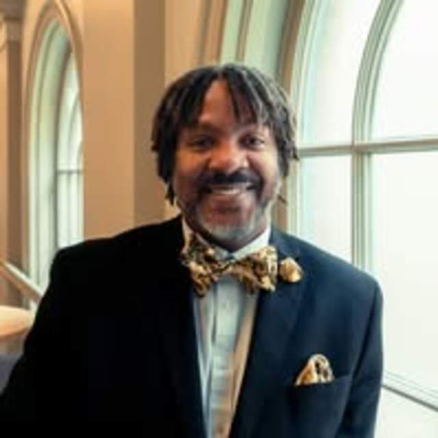 Jason Fields Headshot