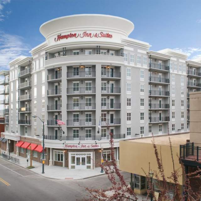 a downtown hotel  - places to stay in mobile al