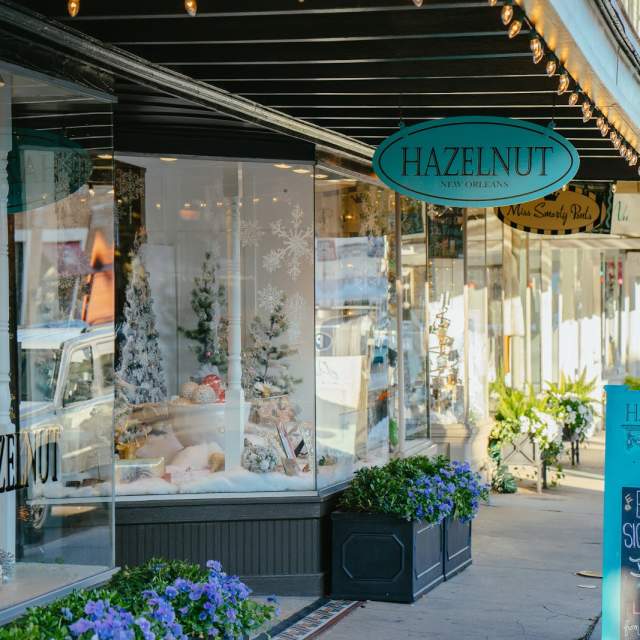 Local New Orleans Shops for Your Wedding Registry